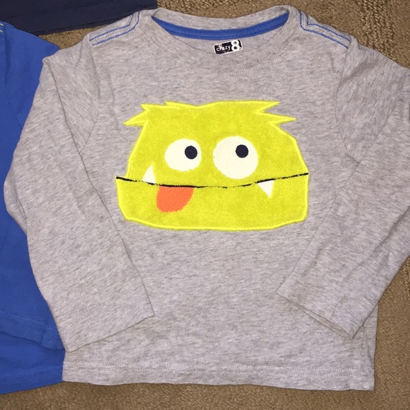 Adorable Bundle of Boy 3T Tops Excellent Condition - Picture 3 of 7